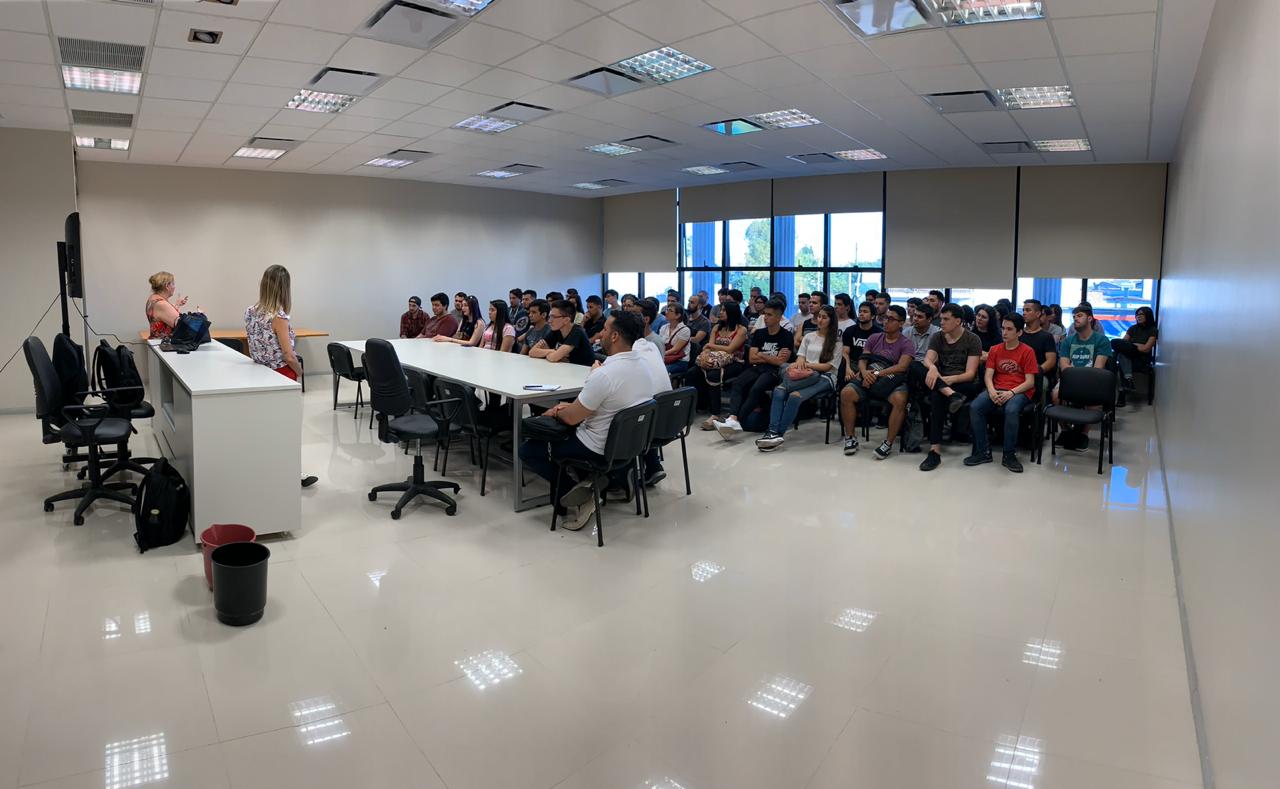 Epidata recibió más de 60 alumnos de la UNLAM para anunciar la expansión en el Polo Tecnológico